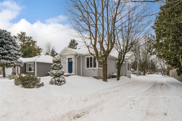 242 Main St, Erin