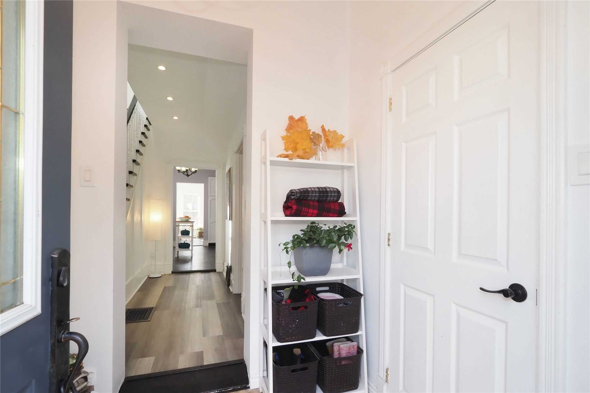 Listing X5929311 - Large Photo # 3