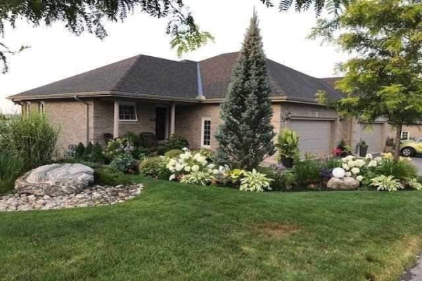 301 Carnegie Ave, Peterborough