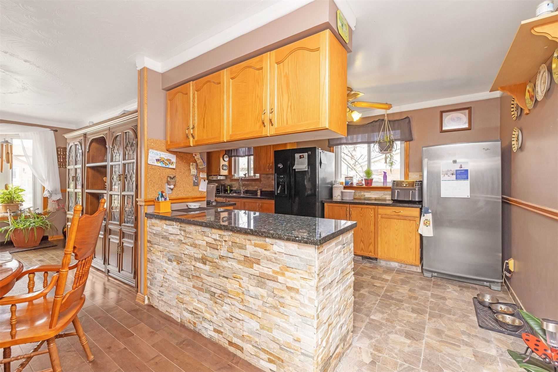 Listing X5930461 - Large Photo # 16