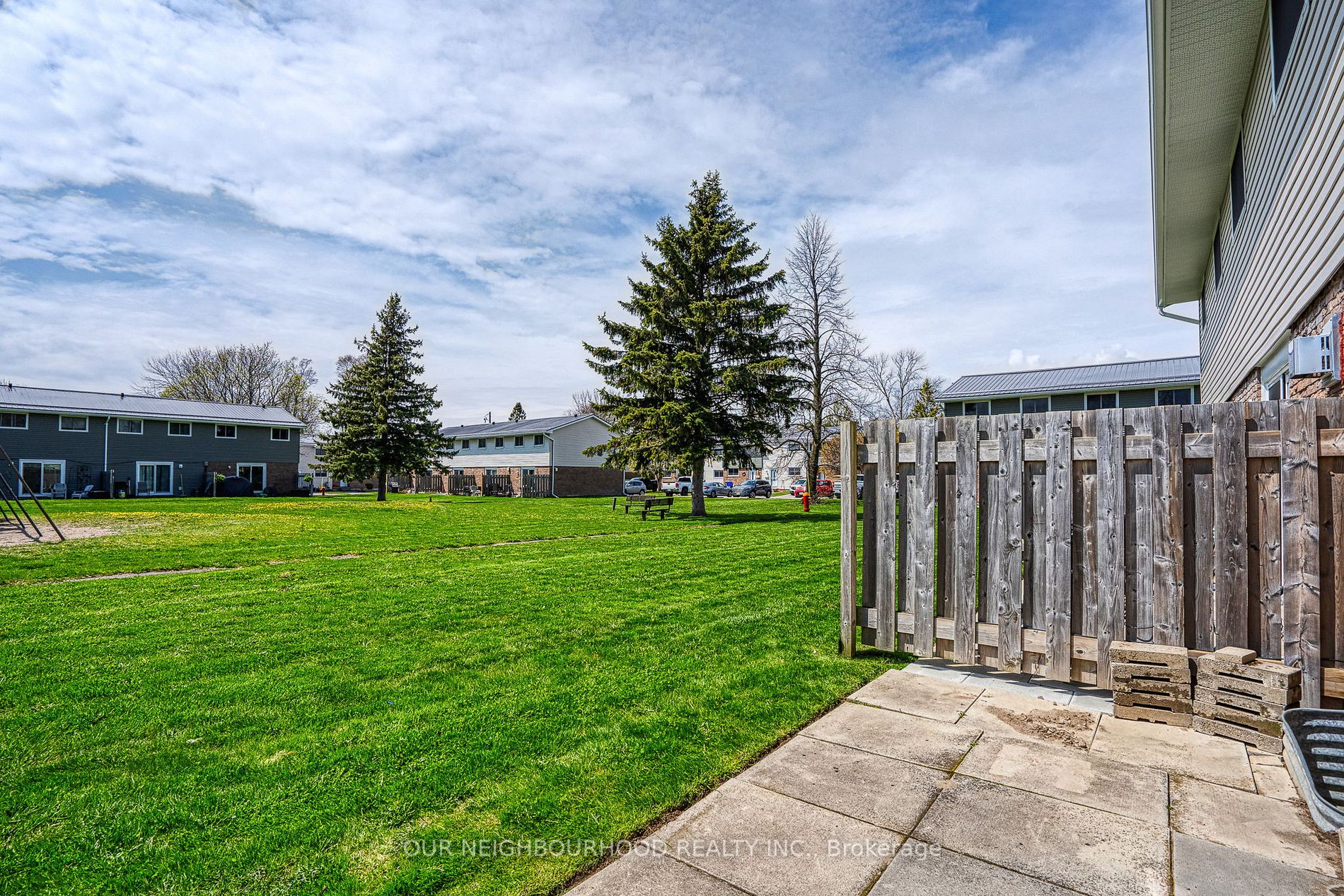 400 Westwood Drive, #A6