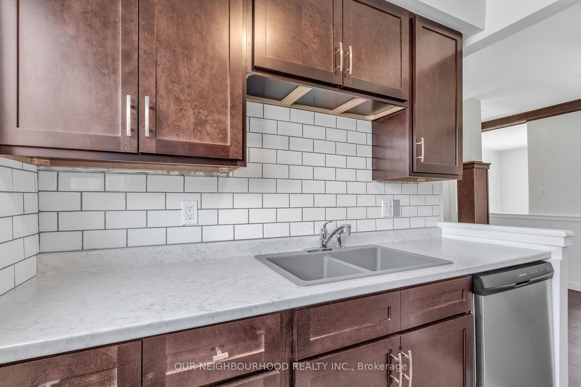 400 Westwood Drive, #A6