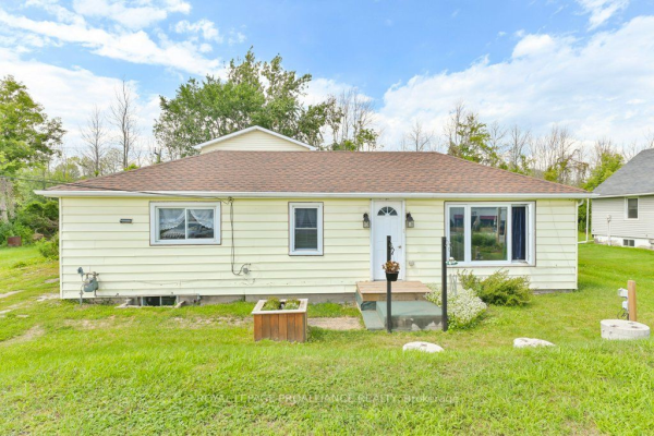 58 Highway 33, Quinte West