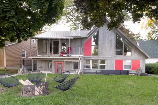 25 Lakeshore Rd W, Port Colborne