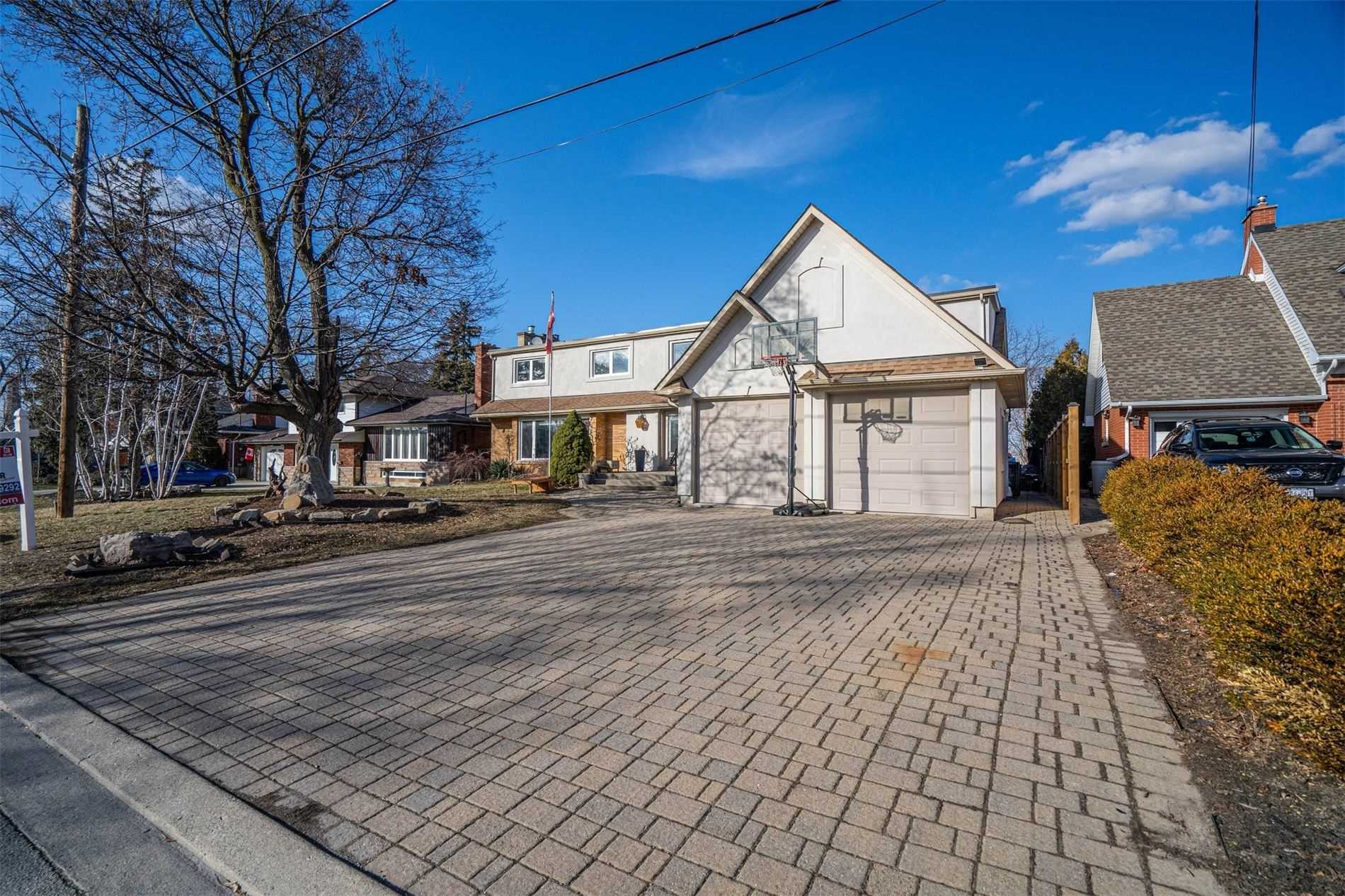 10 Douglas Pl