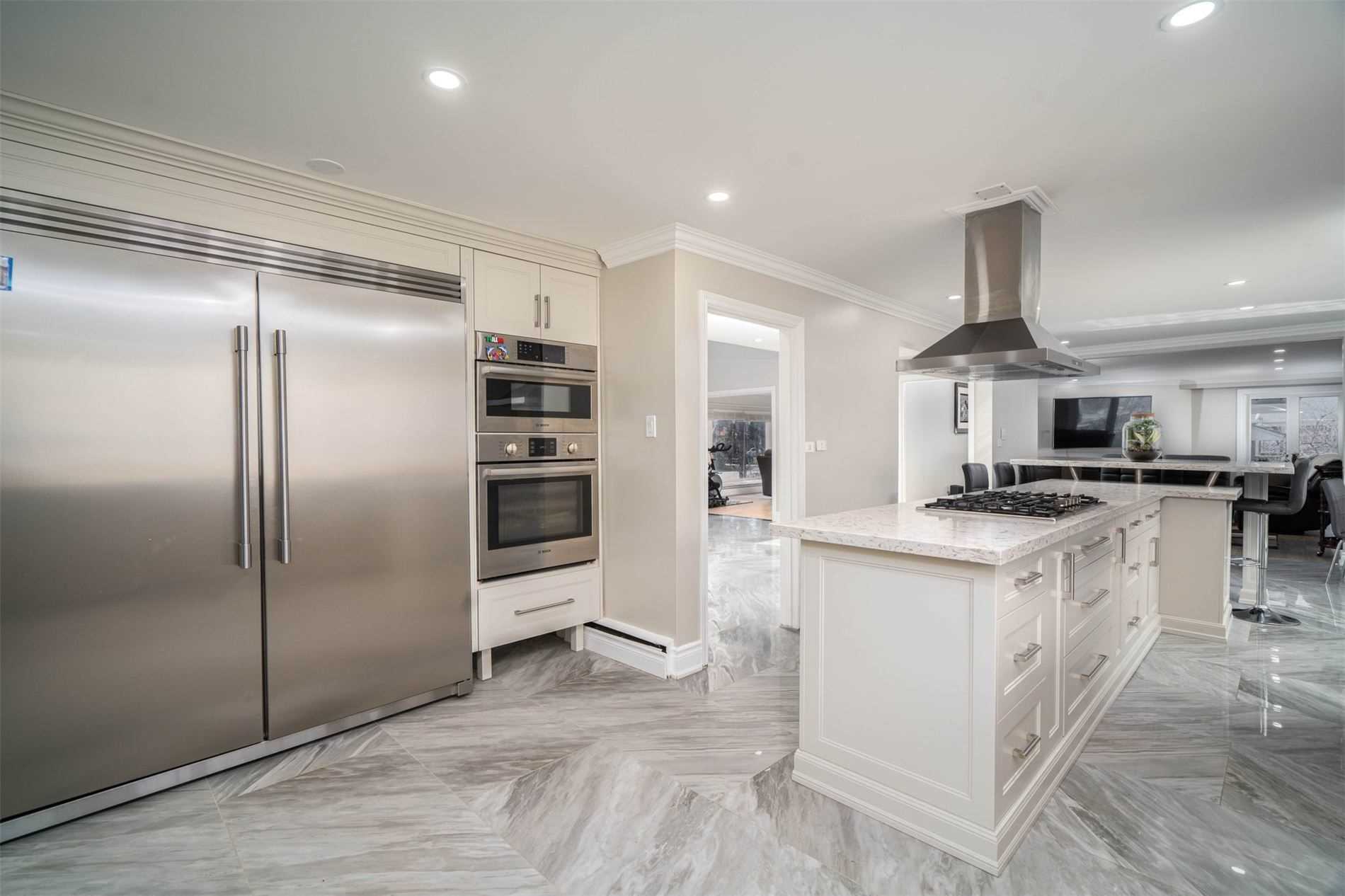 10 Douglas Pl