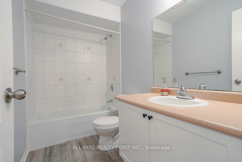 Listing X5933392 - Large Photo # 16