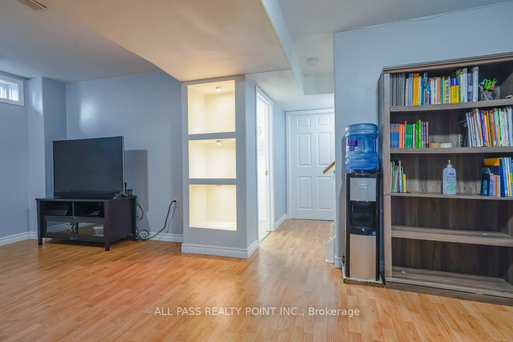 Listing X5933392 - Large Photo # 21