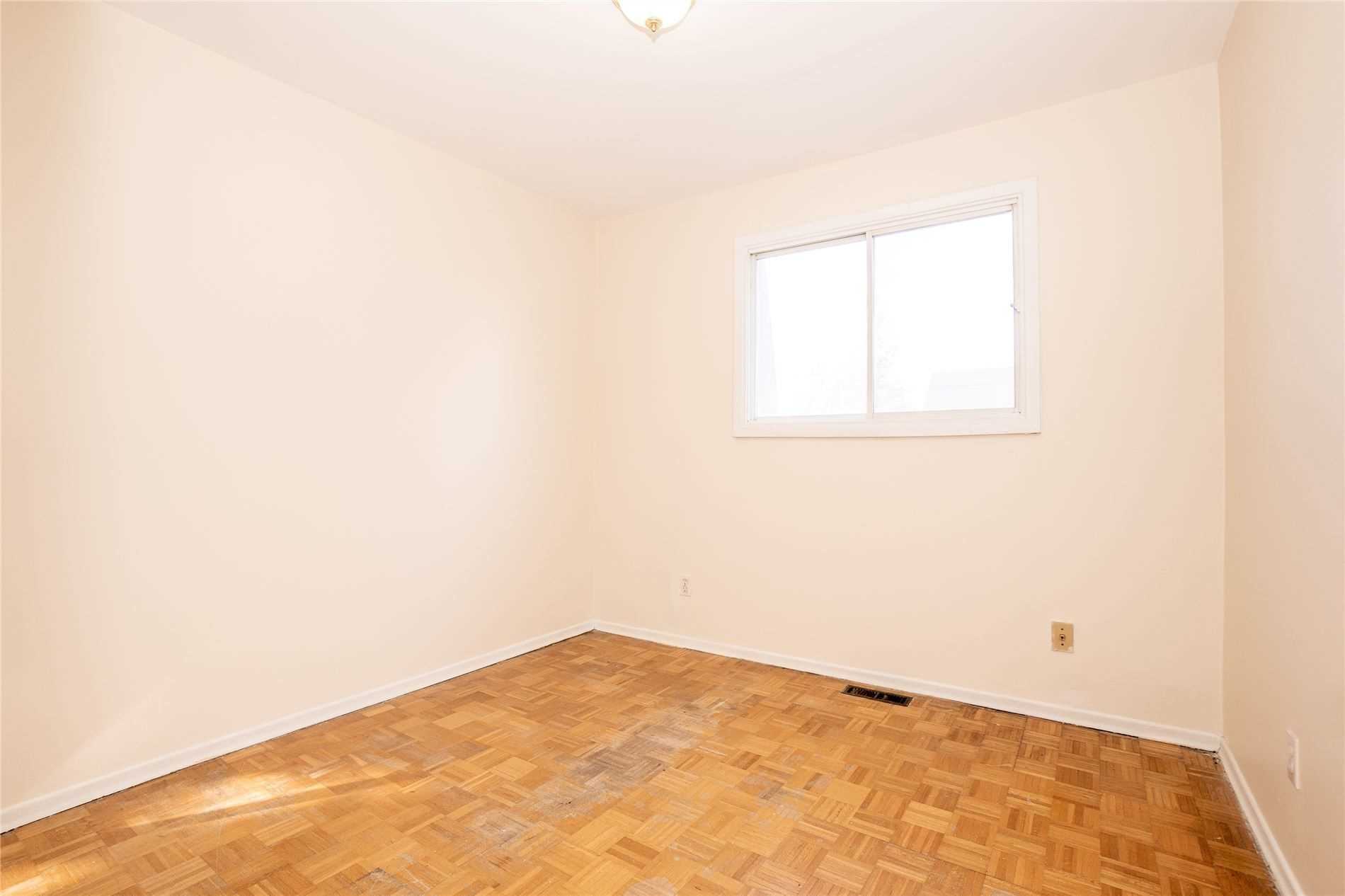 205 Boullee St, #26