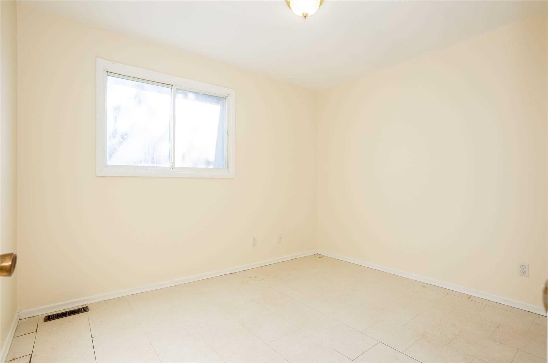 205 Boullee St, #26