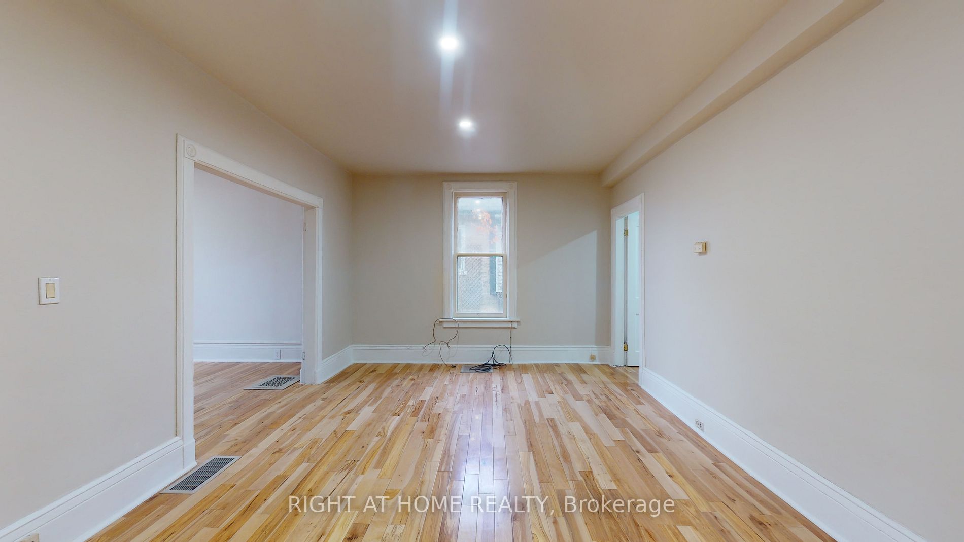 10 Kerr Street