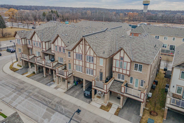 22 Spring Creek Dr, Hamilton