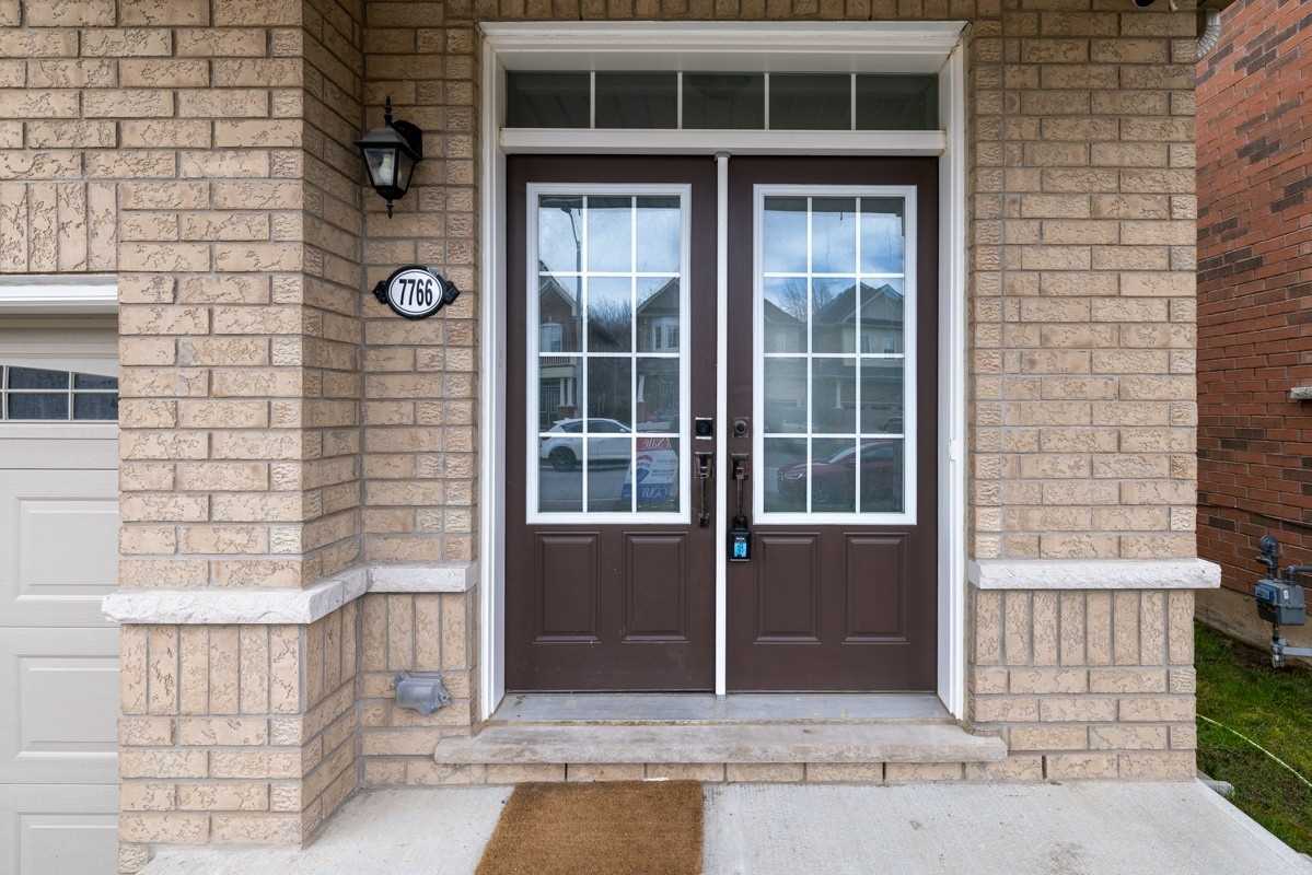 7766 Hackberry Tr