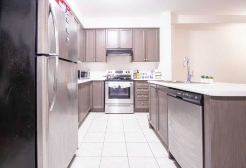 7766 Hackberry Tr