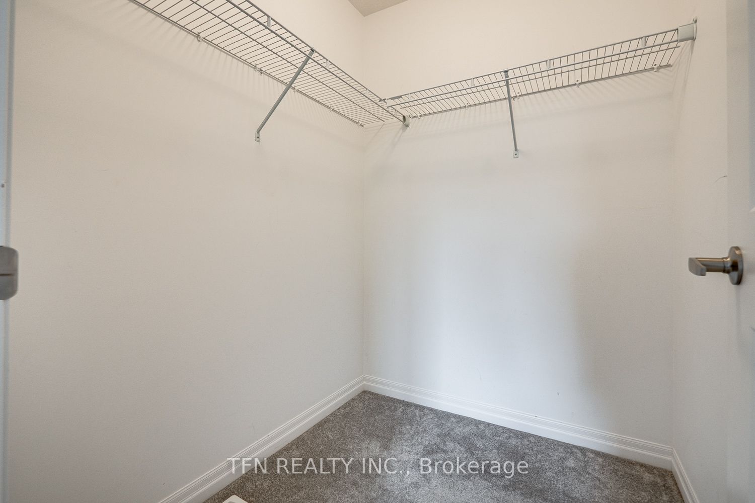 11 Shedrow Pl