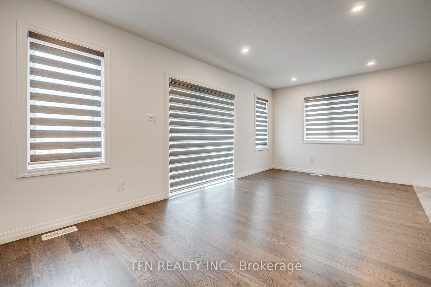 11 Shedrow Pl