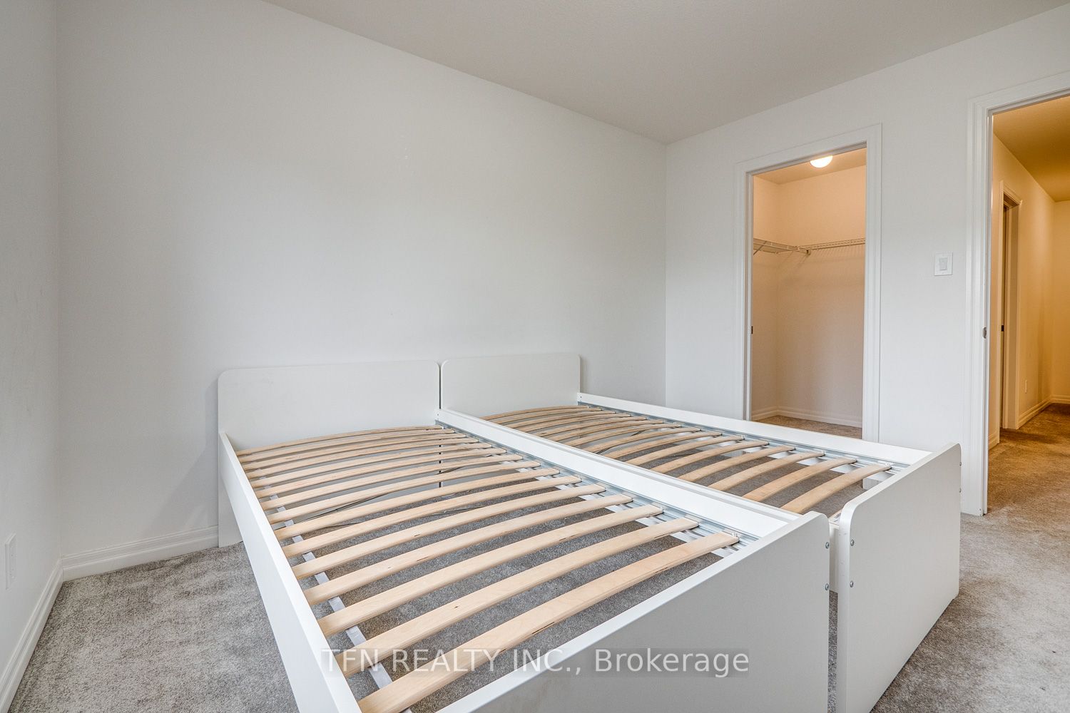 11 Shedrow Pl