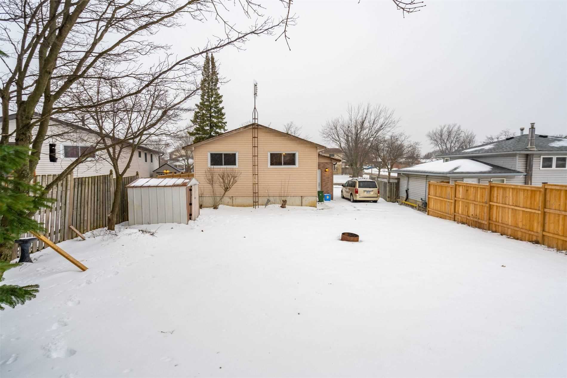 24 Chilton Dr