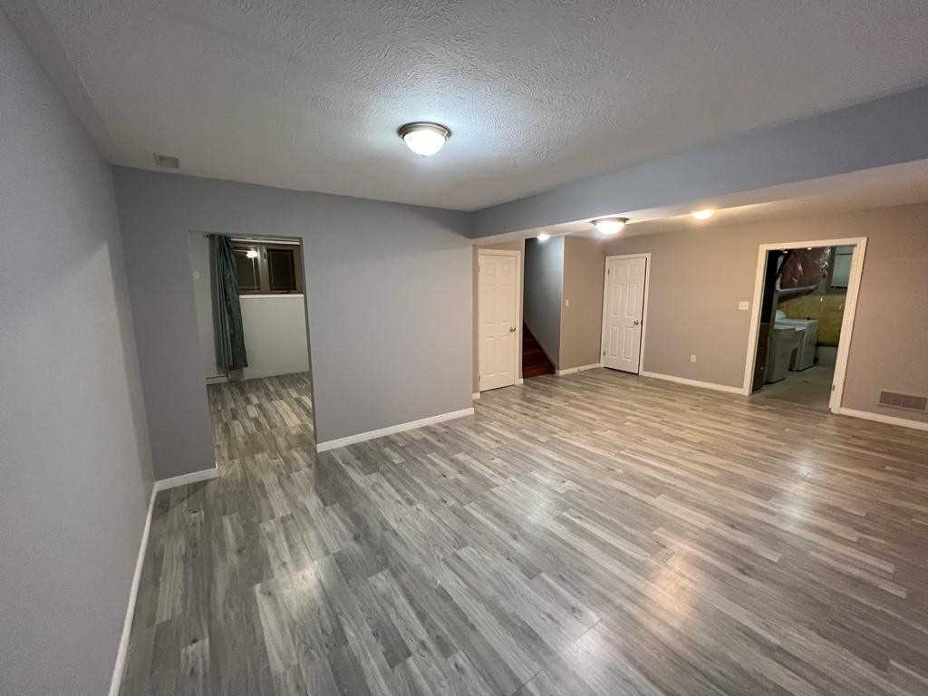 33 Osborn Ave