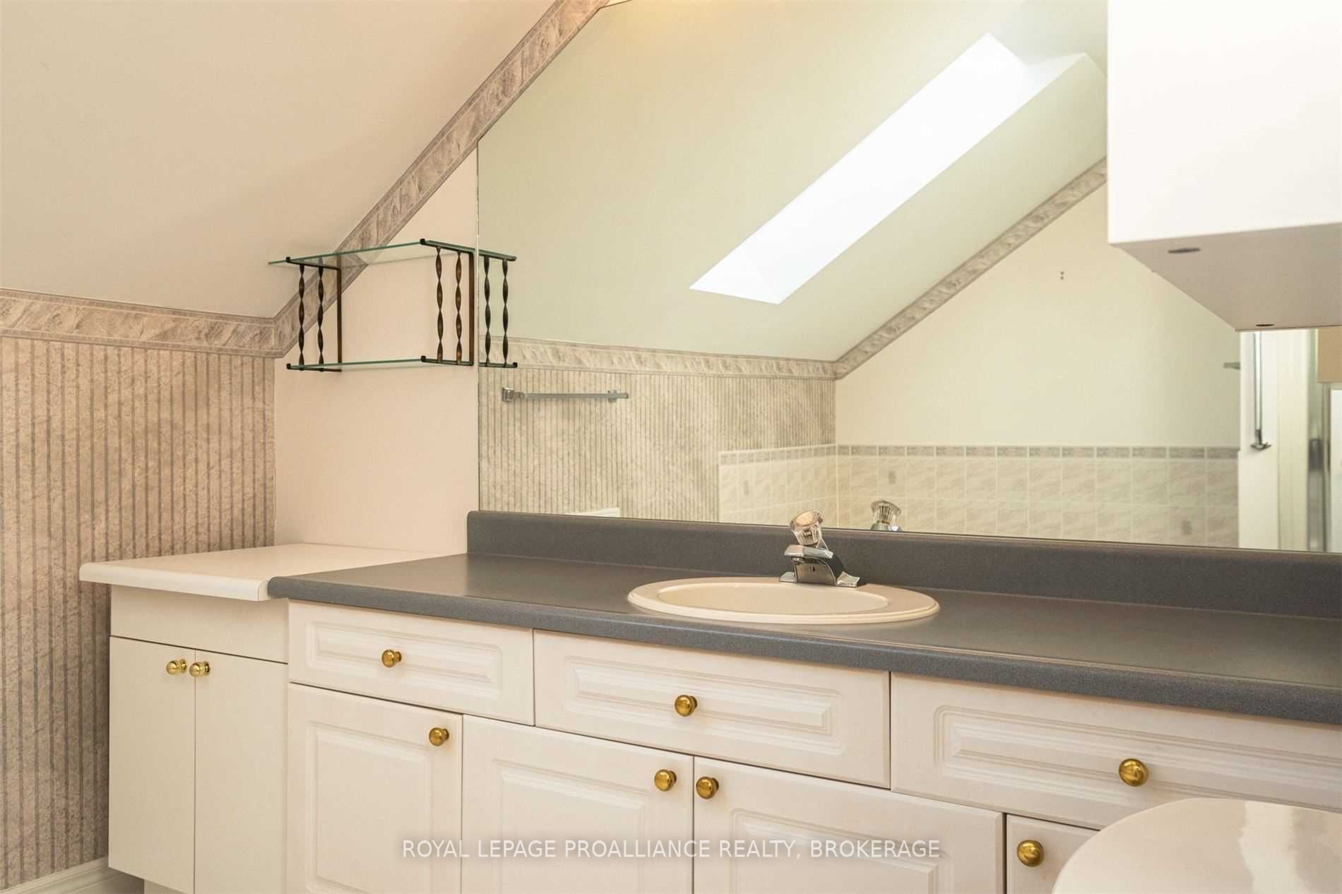 Listing X5936763 - Large Photo # 13