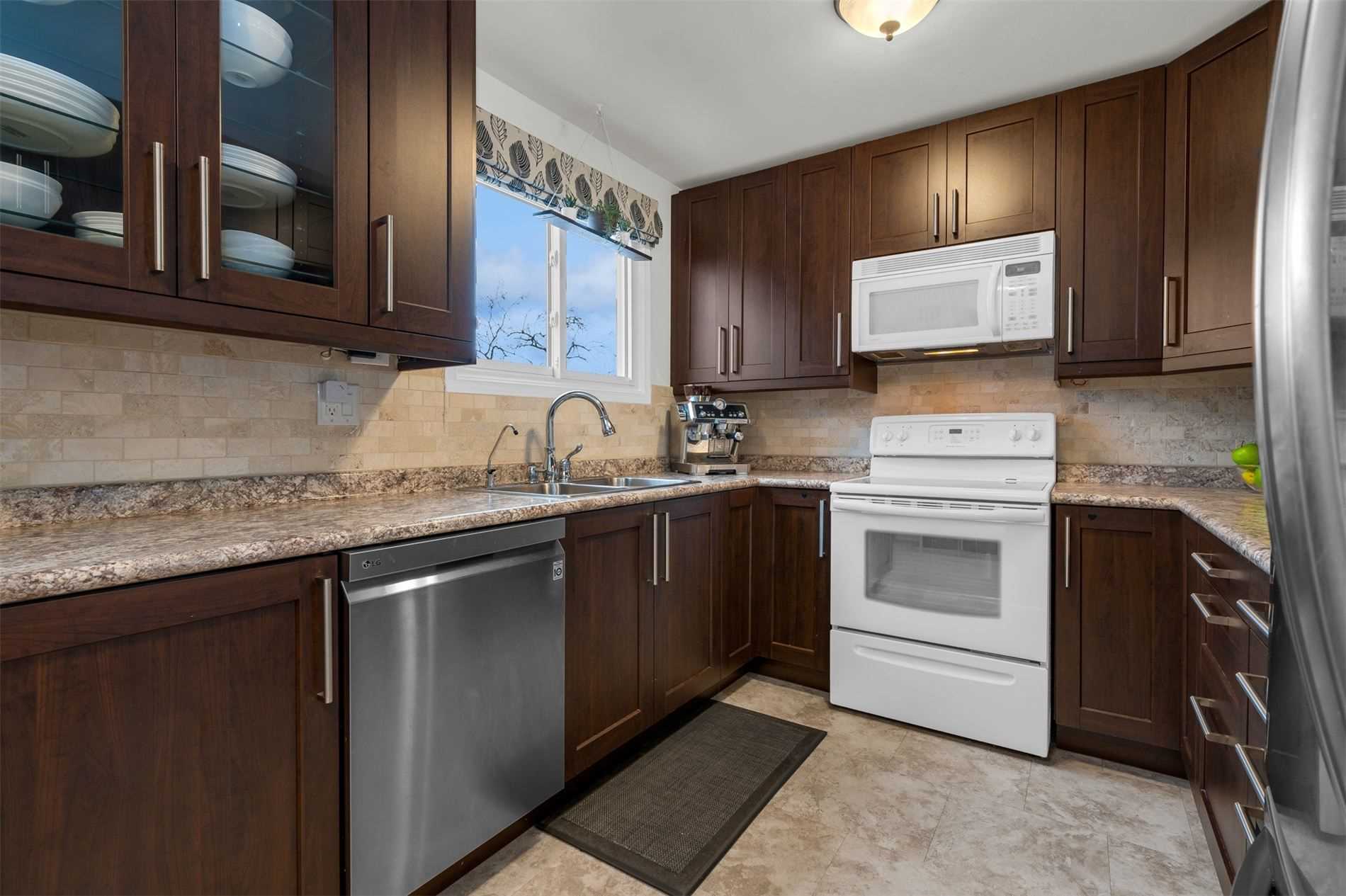 34 Bow Valley Drive, #9
