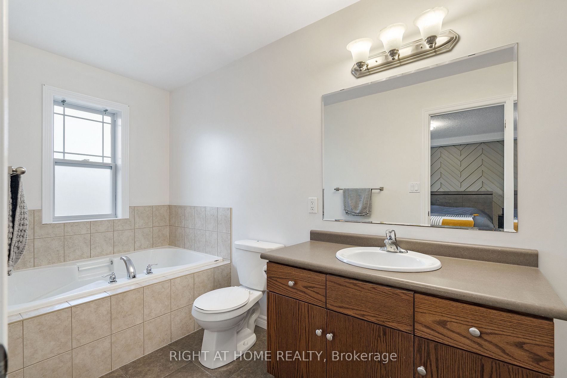 Listing X5937724 - Large Photo # 11