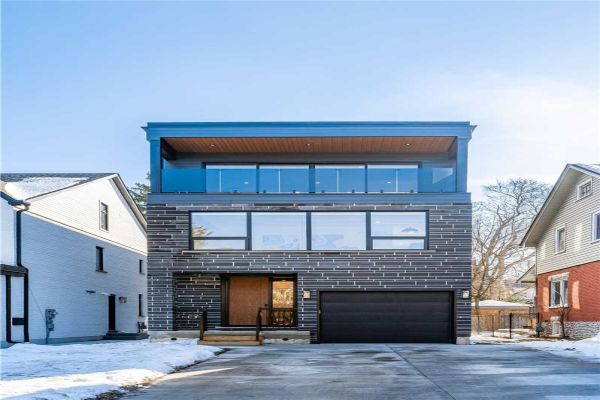 95 William St W, Waterloo