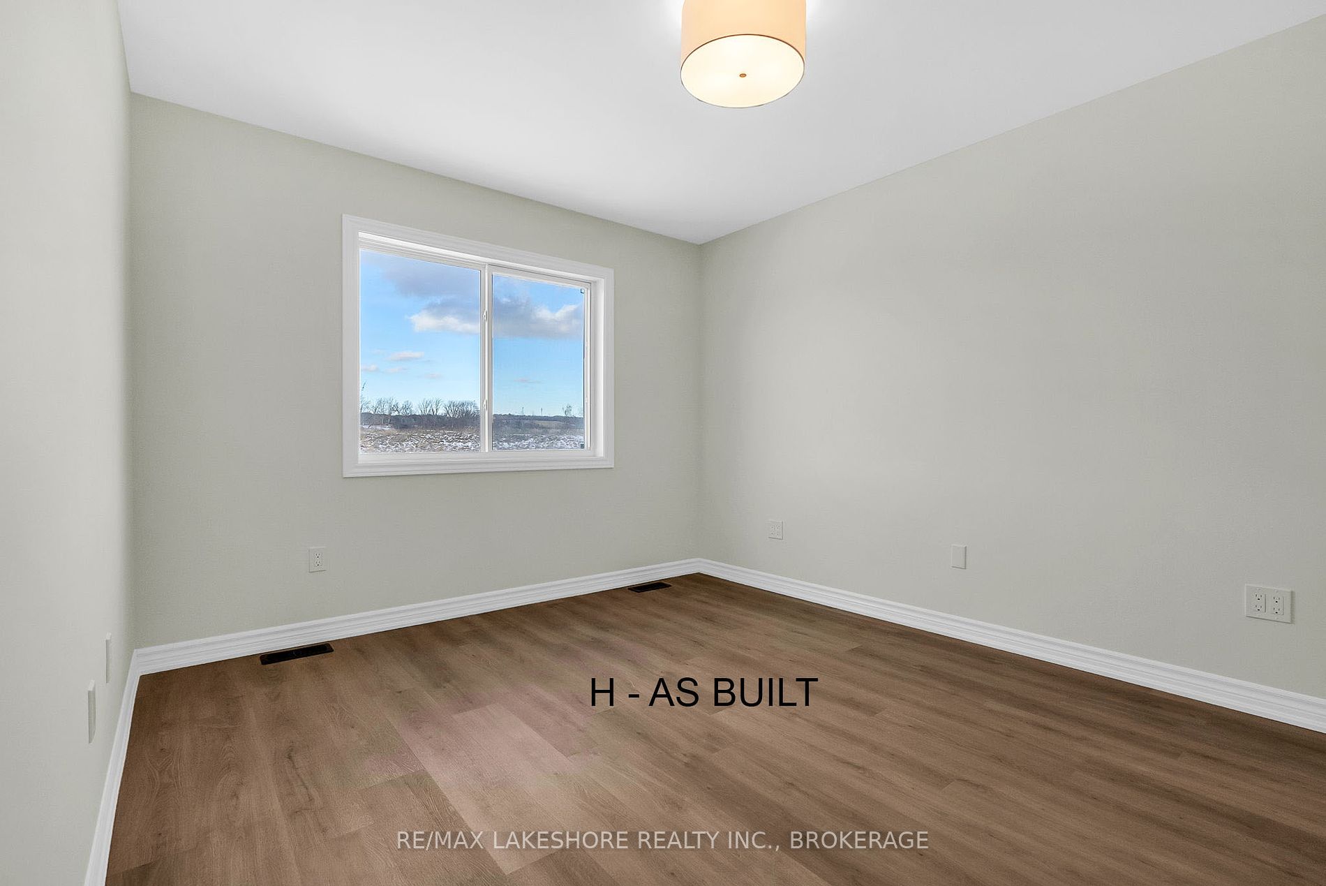 521 Hayward St