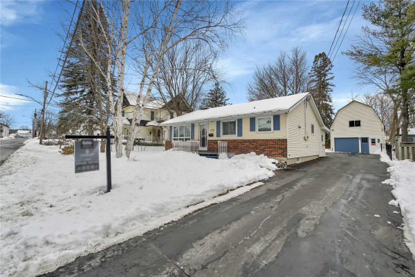 19 Maplewood Ave, Brighton
