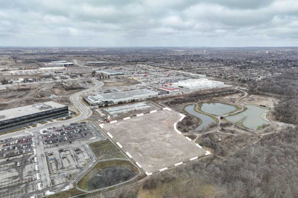 55 Leavitt Blvd, Hamilton