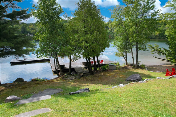 1216 Hamills Point Rd, Muskoka Lakes