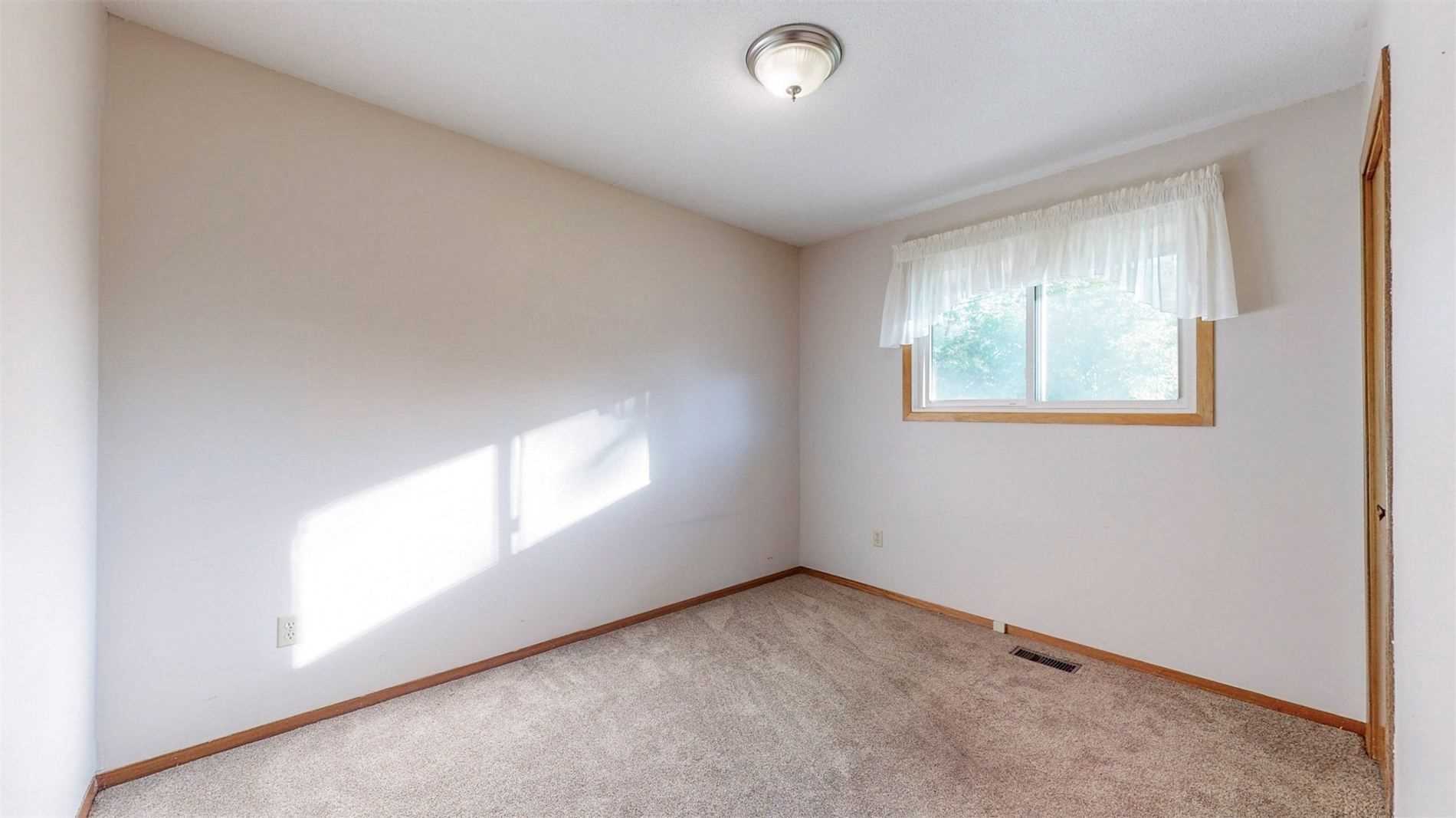 Listing X5945021 - Large Photo # 19