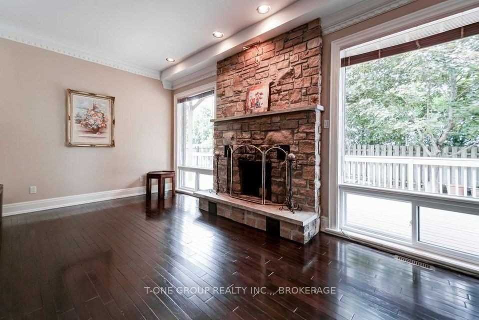 411 Kerman Ave