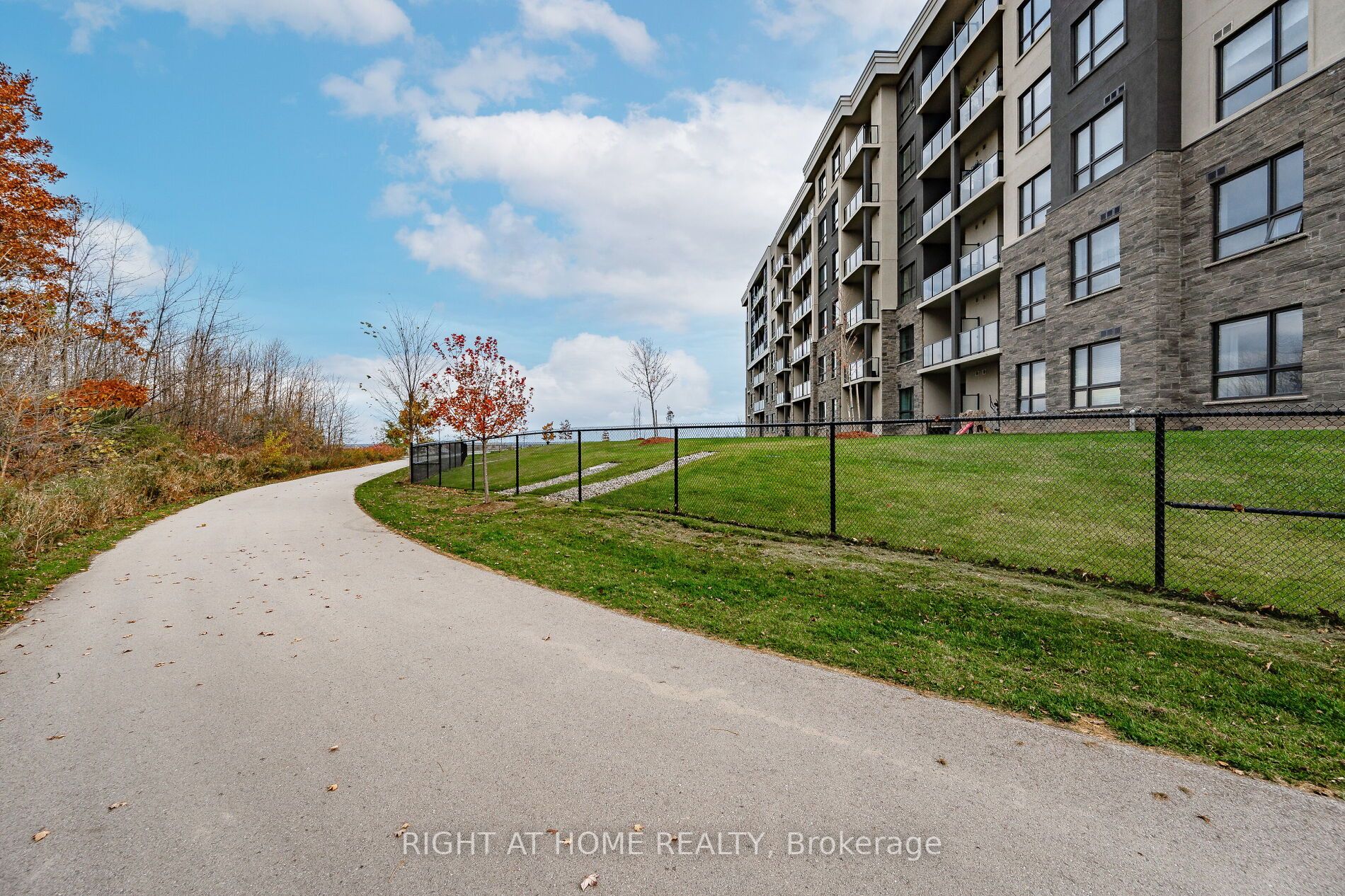 Listing X5945096 - Large Photo # 23
