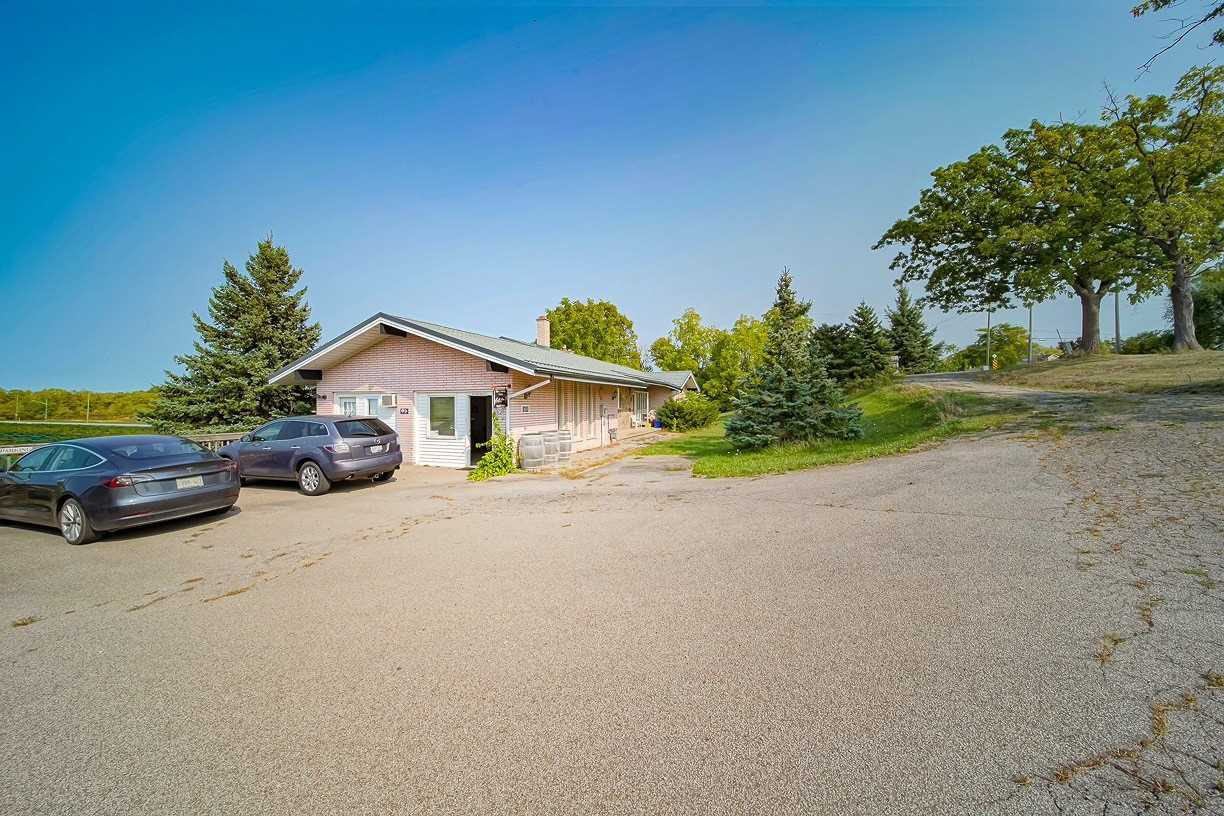 450 Queenston Rd