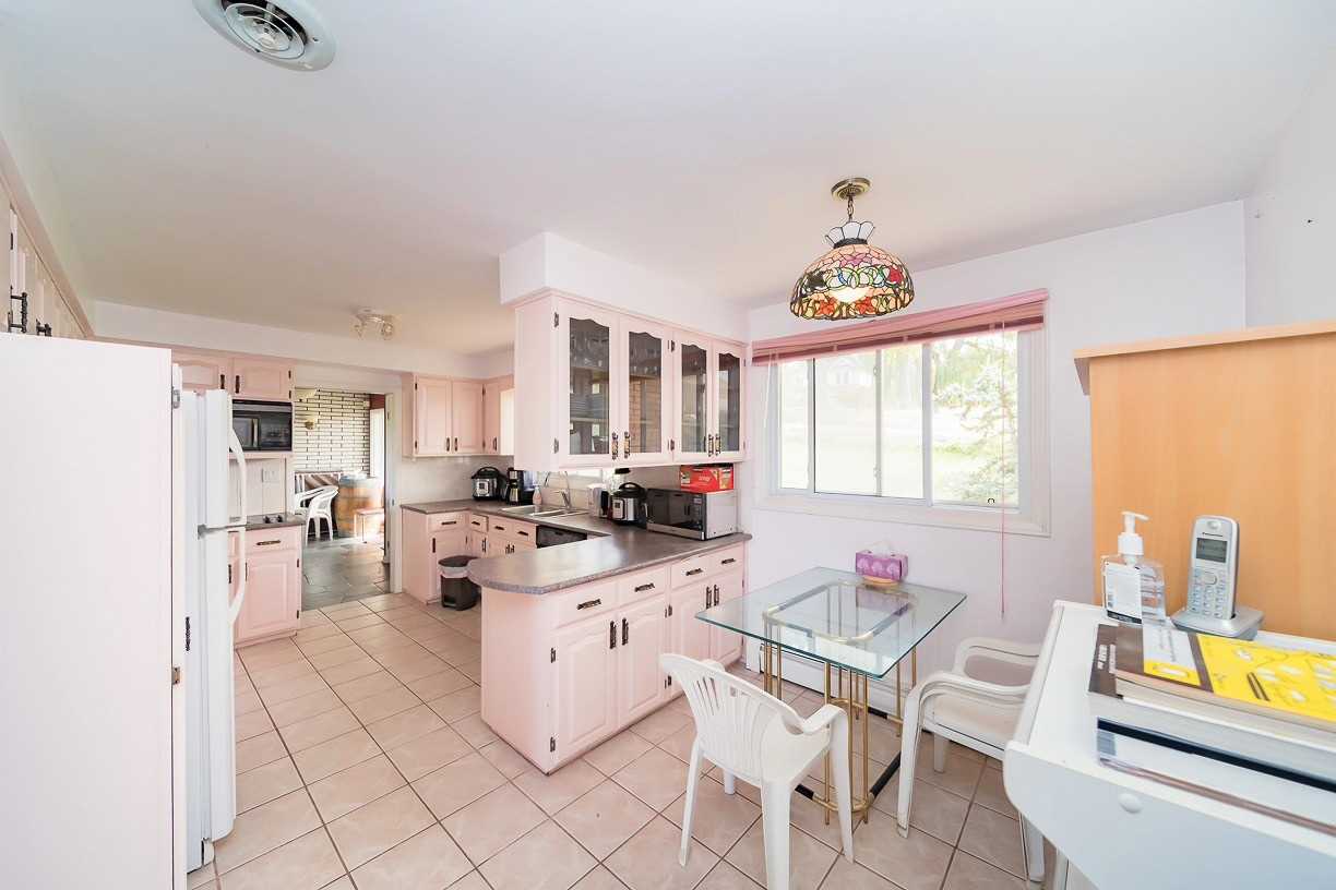 450 Queenston Rd