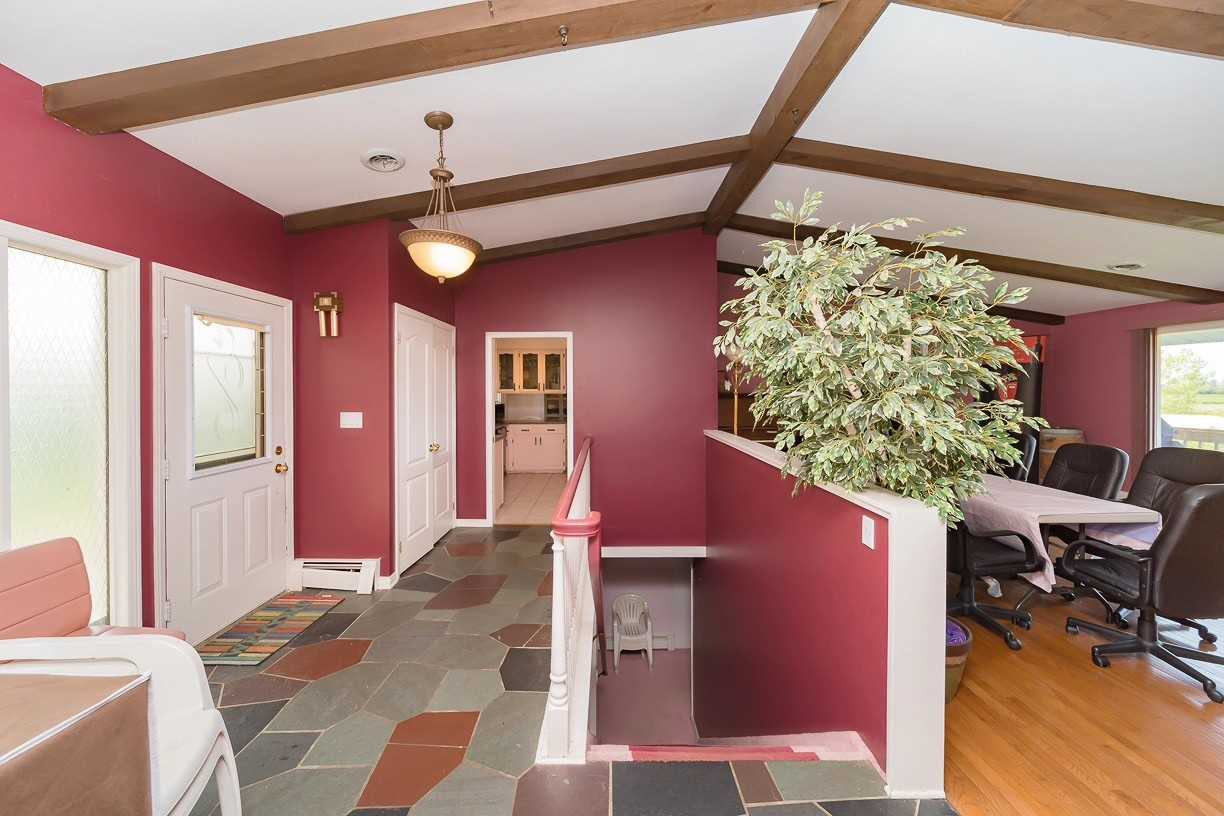 450 Queenston Rd