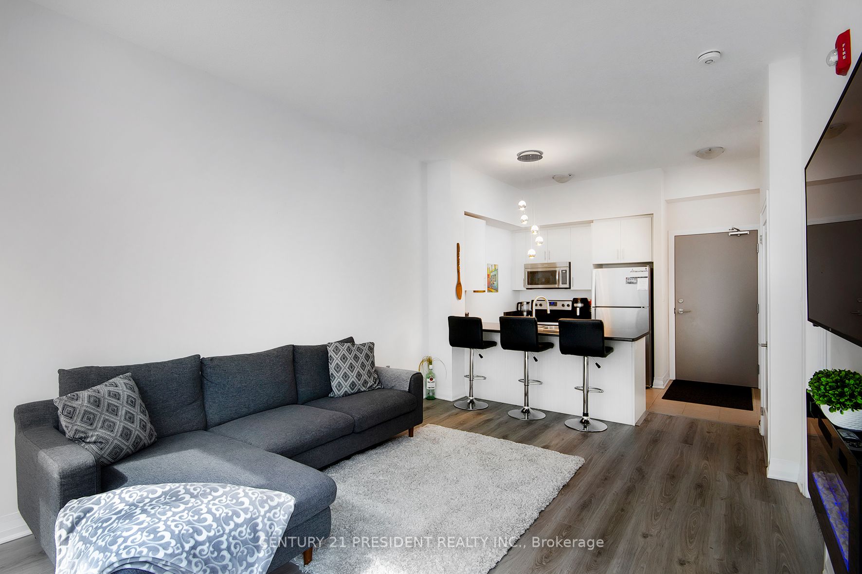 10 Concord Pl, #516