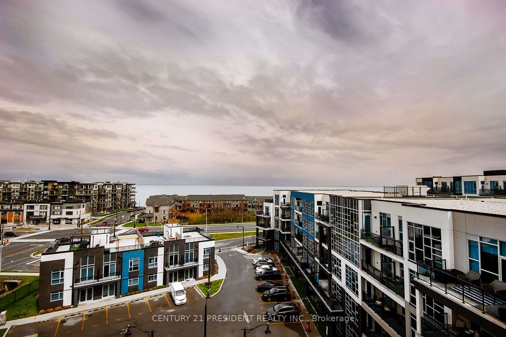 10 Concord Pl, #516