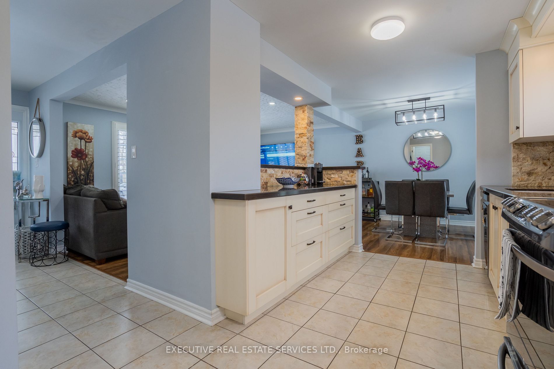 Listing X5947440 - Large Photo # 13