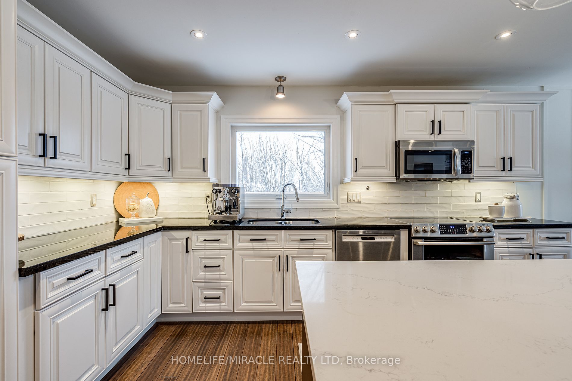 282 Lewis Rd