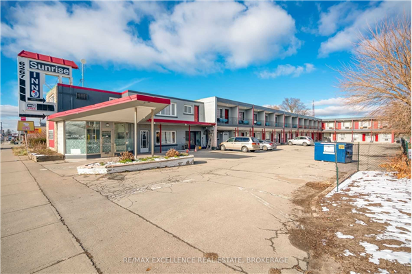 6267 Lundys Lane, Niagara Falls