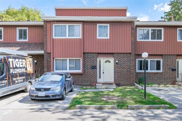 121 University Ave E, Waterloo