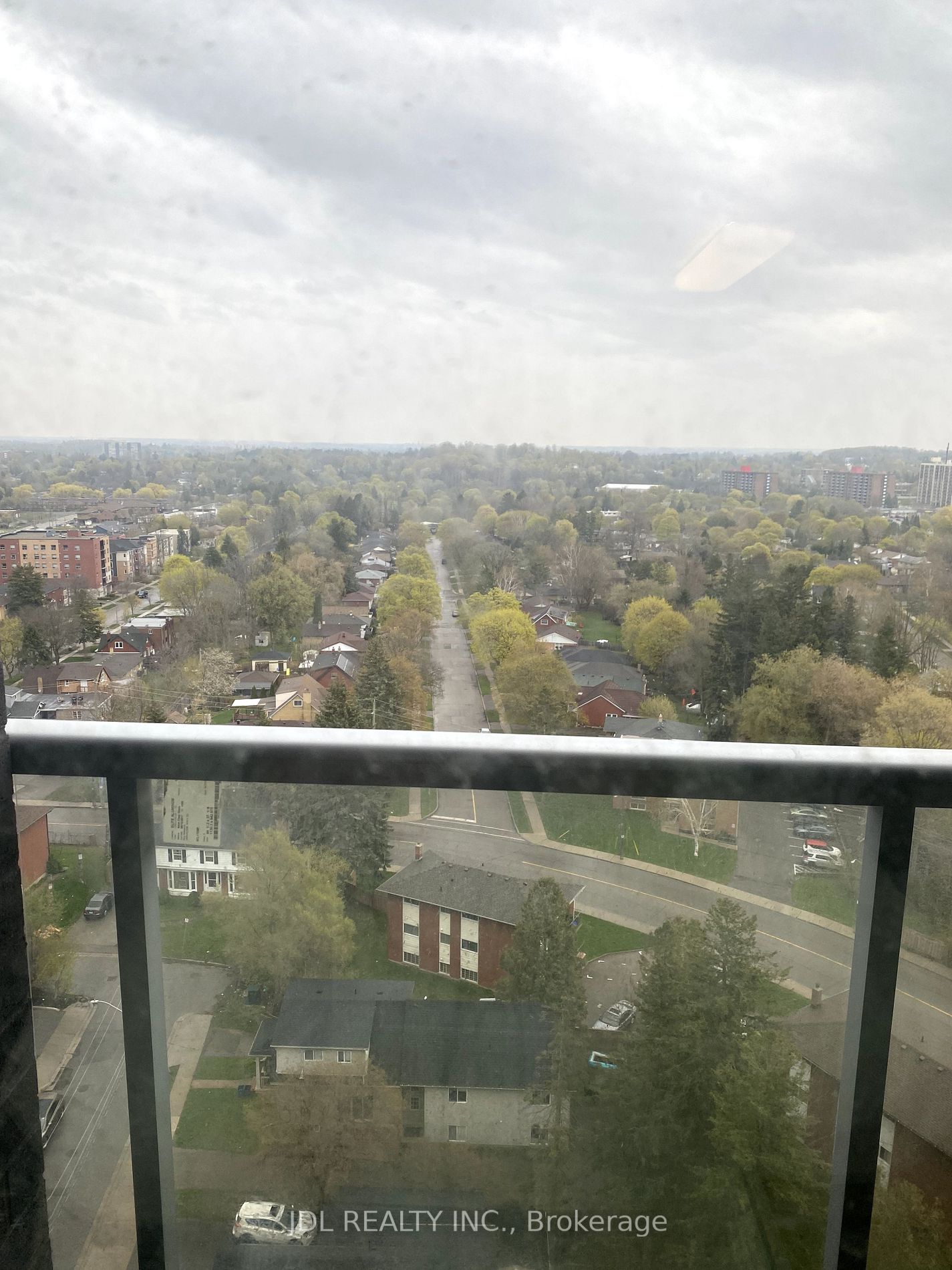 158 King St N, #1702