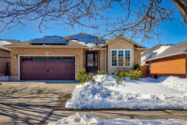 56 Highbury Dr, Hamilton