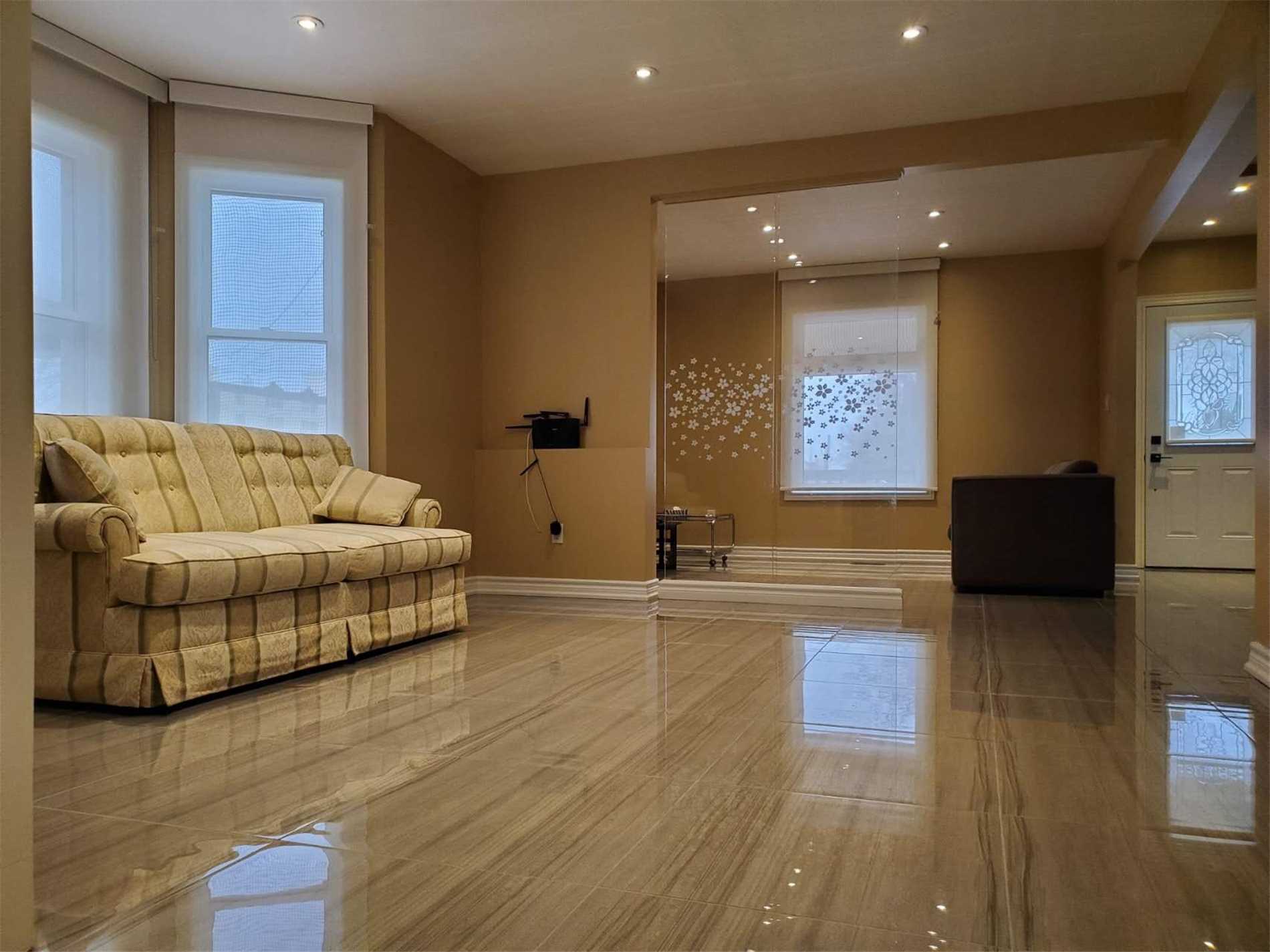 Listing X5951247 - Large Photo # 2