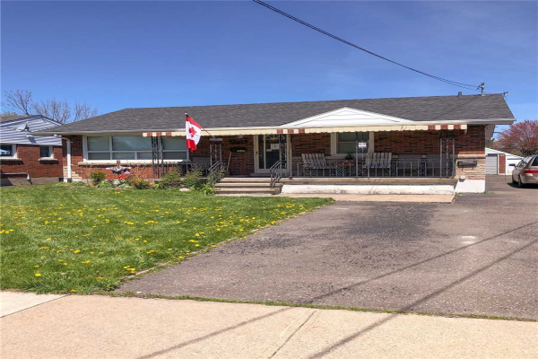 5885 Valley Way, Niagara Falls