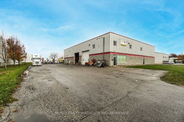 520 Sheldon Dr, Cambridge