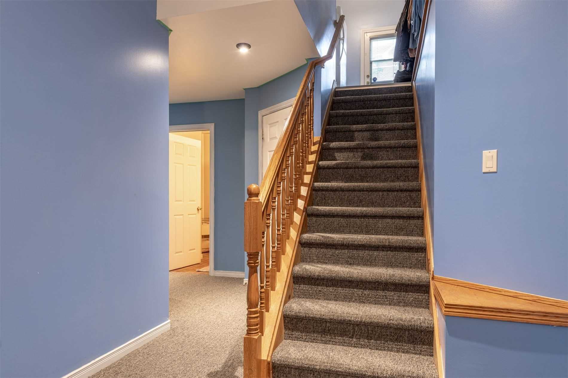 6 Valridge Crt