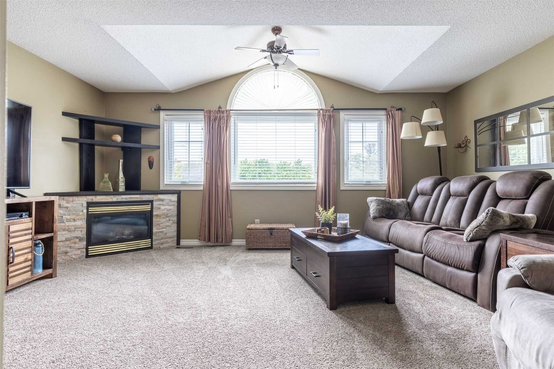 6 Valridge Crt